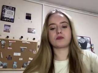 margueritebabeu's CamSoda show and profile