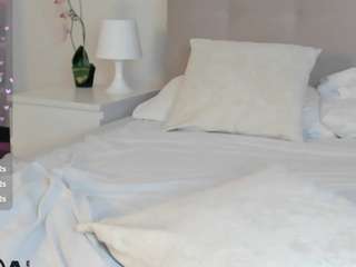Live cam show with Roxy-Moor