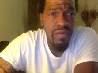 early5627's Live Sex Cam Show