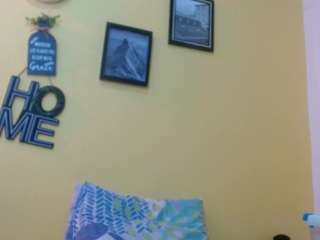 18dulcegatita webcam