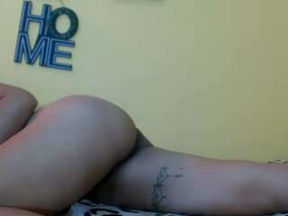 18dulcegatita webcam