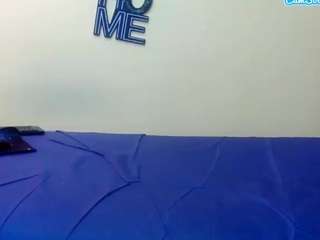 18dulcegatita webcam