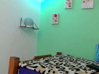 18dulcegatita webcam