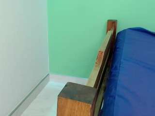 18dulcegatita webcam