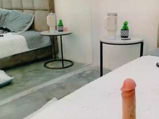 almaarose Live Webcam on CamSoda