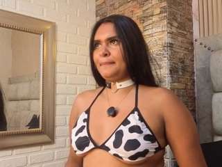 Live webcam model amarahanks11 on Soda Cams