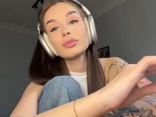 Live webcam model arceliacaminiti on Soda Cams