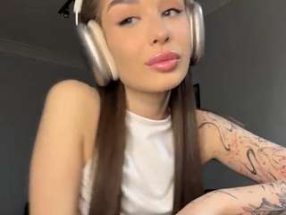 Live webcam model arceliacaminiti on Soda Cams