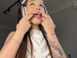 Live webcam model arceliacaminiti on Soda Cams