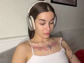 Live webcam model arceliacaminiti on Soda Cams