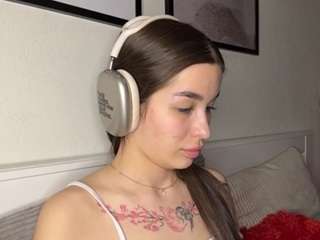 Live webcam model arceliacaminiti on Soda Cams