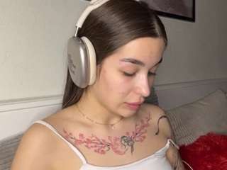 arceliacaminiti's CamSoda show and profile