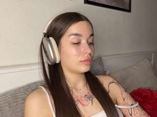 Live webcam model arceliacaminiti on Soda Cams