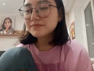 astridvermilyea's CamSoda show and profile