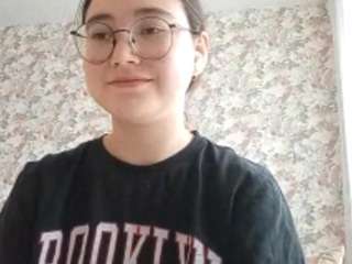 astridvermilyea Live Webcam on CamSoda