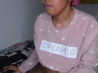 bella2025workmanship's CamSoda show and profile