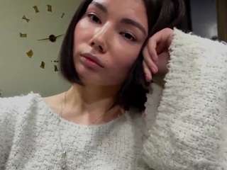 felisaharvath, female webcam model,  years old, on live webcam