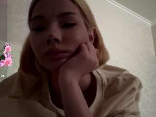 le modèle felisaharvath est en webcam porno dans un show sur le site camsoda, il possède les tags suivants: average,black hair,young adult,teen 18,tease,striptease,spank,sexy,public,no smoking,no drinking,nature,natural,full nudity,flashing,fingering,erotic dance,dirty talk,cock rating,brown eyes