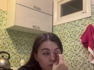 Live webcam model karolebelen on Soda Cams