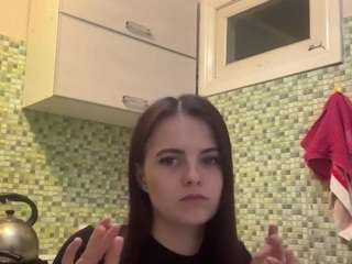 Live webcam model karolebelen on Soda Cams