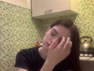 Live webcam model karolebelen on Soda Cams