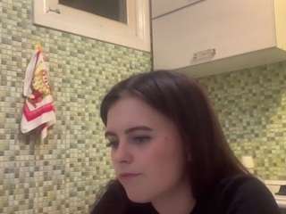 Live webcam model karolebelen on Soda Cams