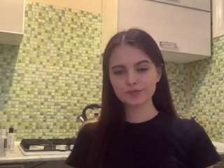 Live webcam model karolebelen on Soda Cams