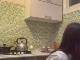 karolebelen's CamSoda show and profile