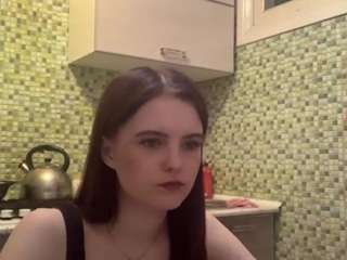 karolebelen's CamSoda show and profile