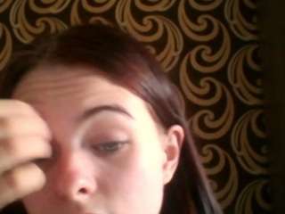 Live cam show with KaroleBelen