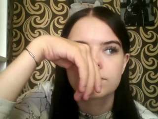 le modèle karolebelen est en webcam porno dans un show sur le site camsoda, il possède les tags suivants: ass bouncing,ass to mouth,young adult,teen 18,tease,strip,squirter,spank,skinny,sexy,pussy,public,normal,no drinking,nature,natural,naked,lingerie,average,ball sucking