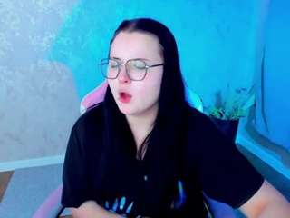 Live stream of kira-gold