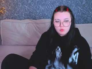 kira-gold webcam