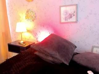 martina-curvy live webcam show