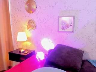 martina-curvy live webcam show