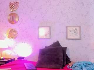 martina-curvy live webcam show