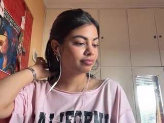 Want to see my cute legs [GOAL MET]