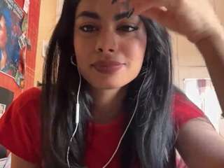 Close eye contact and some funny faces [18 tokens remaining]