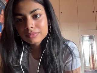 Maybe shirt a bit higher to tease with a bit of bra [161 tokens remaining]