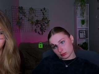 so-hot-rosalie's CamSoda show and profile