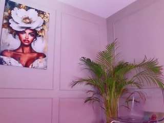 theaglow Sex Cam Show