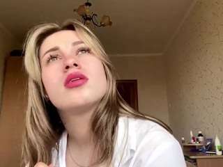 yvettelabarbara webcam