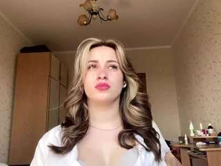 Live webcam model yvettelabarbara on Soda Cams