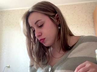 yvettelabarbara webcam