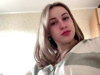 yvettelabarbara Live Webcam on CamSoda