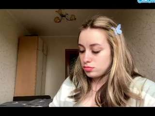 yvettelabarbara webcam