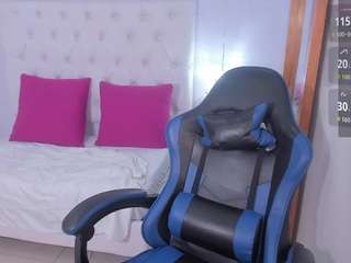 antonellamoon7 live profile
