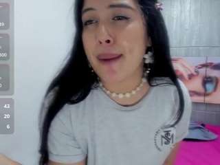 dakotalee03 live webcam show
