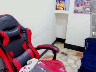 Dakotalee03 live webcam show