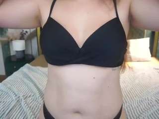 dariacalm live webcam show